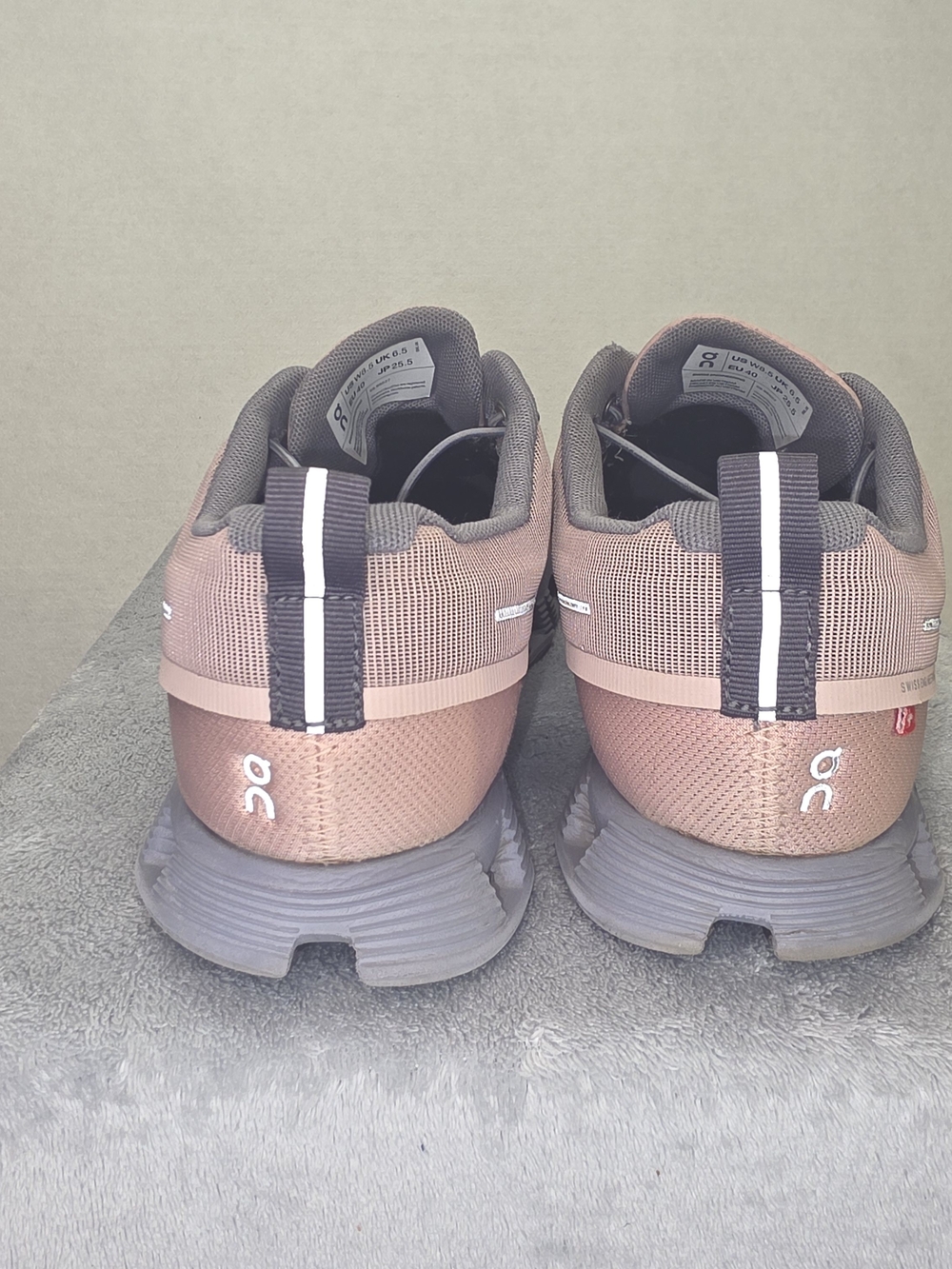 On Running Women’s Cloudrush Running Shoes in Dusty Rose and Gray #76 - Picture 5 of 7